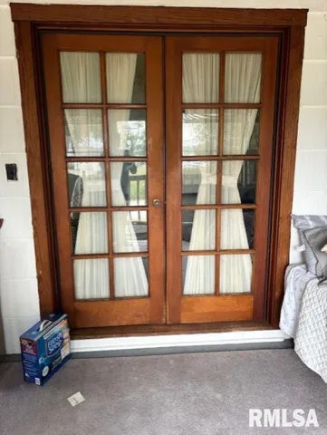 $89,000 | 328 Island Avenue, East Moline, IL 61244