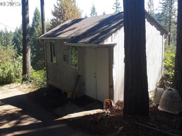 31369 Southwest Heater Road Sherwood, OR 97140 - Photo 7 of 9 a view of backyard with a tub