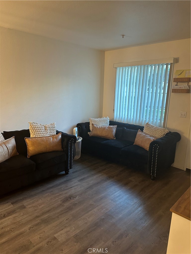 220 West Walnut Avenue, Unit B Rialto, CA 92376 - Photo 3 of 13