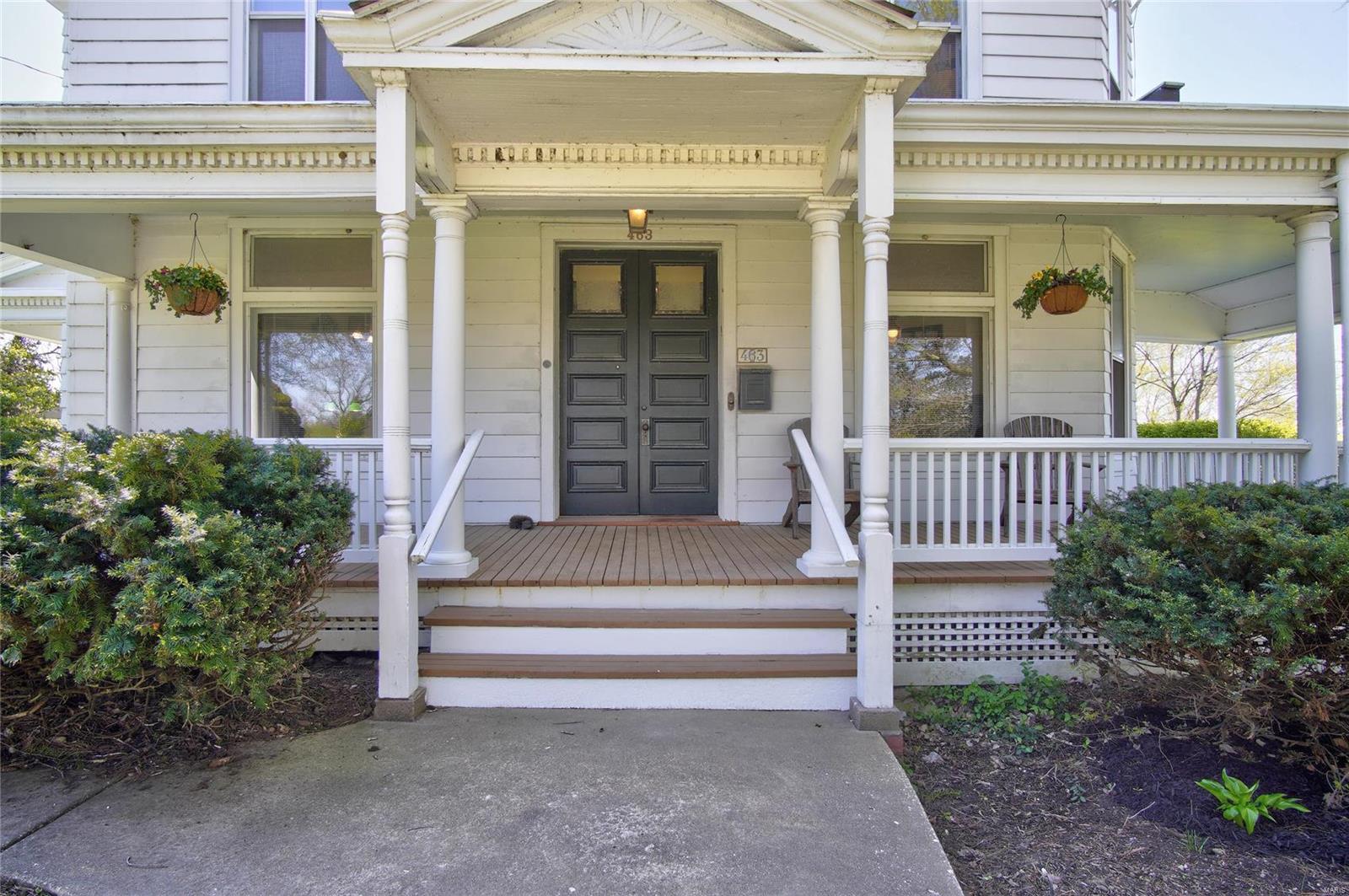 463 Bluff Street Alton, IL 62002 - Photo 4 of 64 Gallery Image 4