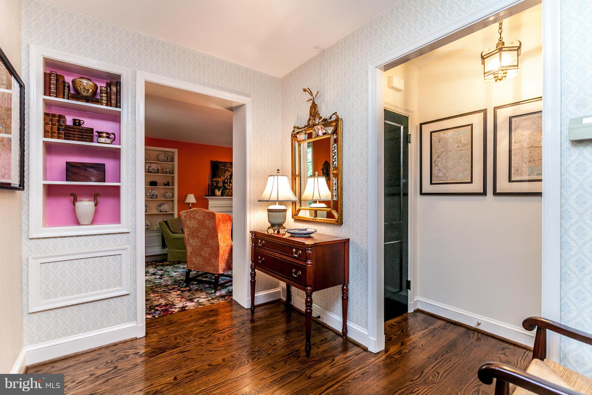 219 Paddington Road Baltimore, MD 21212 - Photo 3 of 30 a view of a workspace with furniture and wooden floor