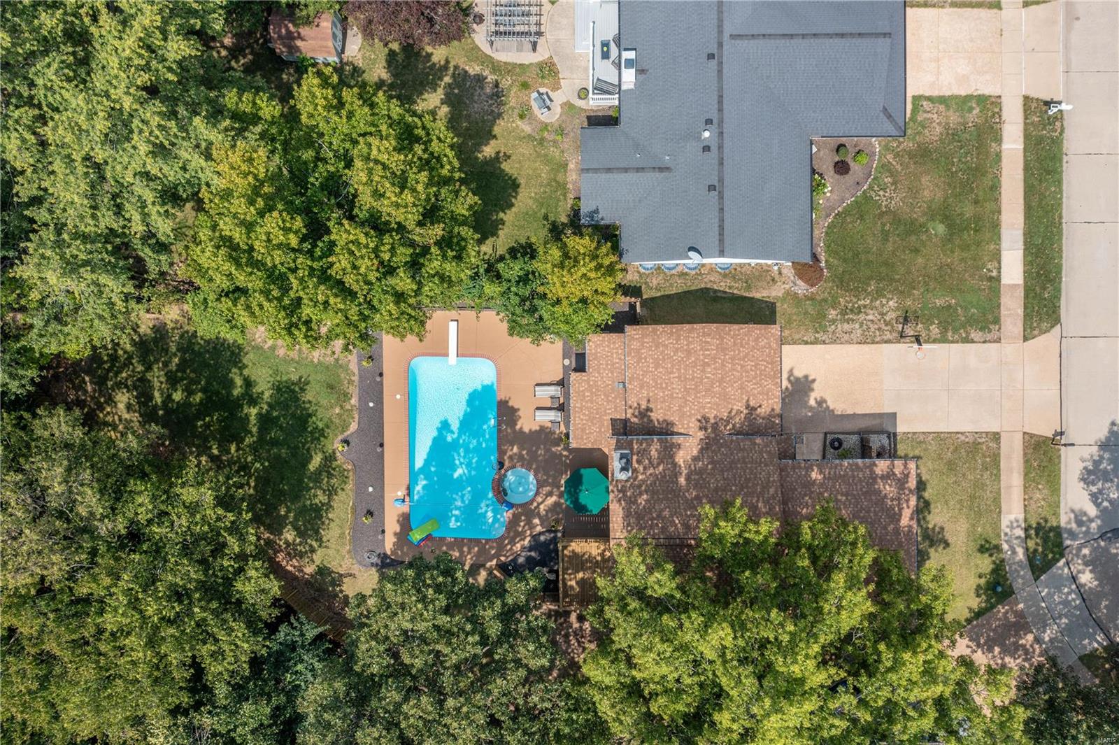 556 Red Bridge Court Ballwin, MO 63021 - Photo 24 of 32 Gallery Image 24