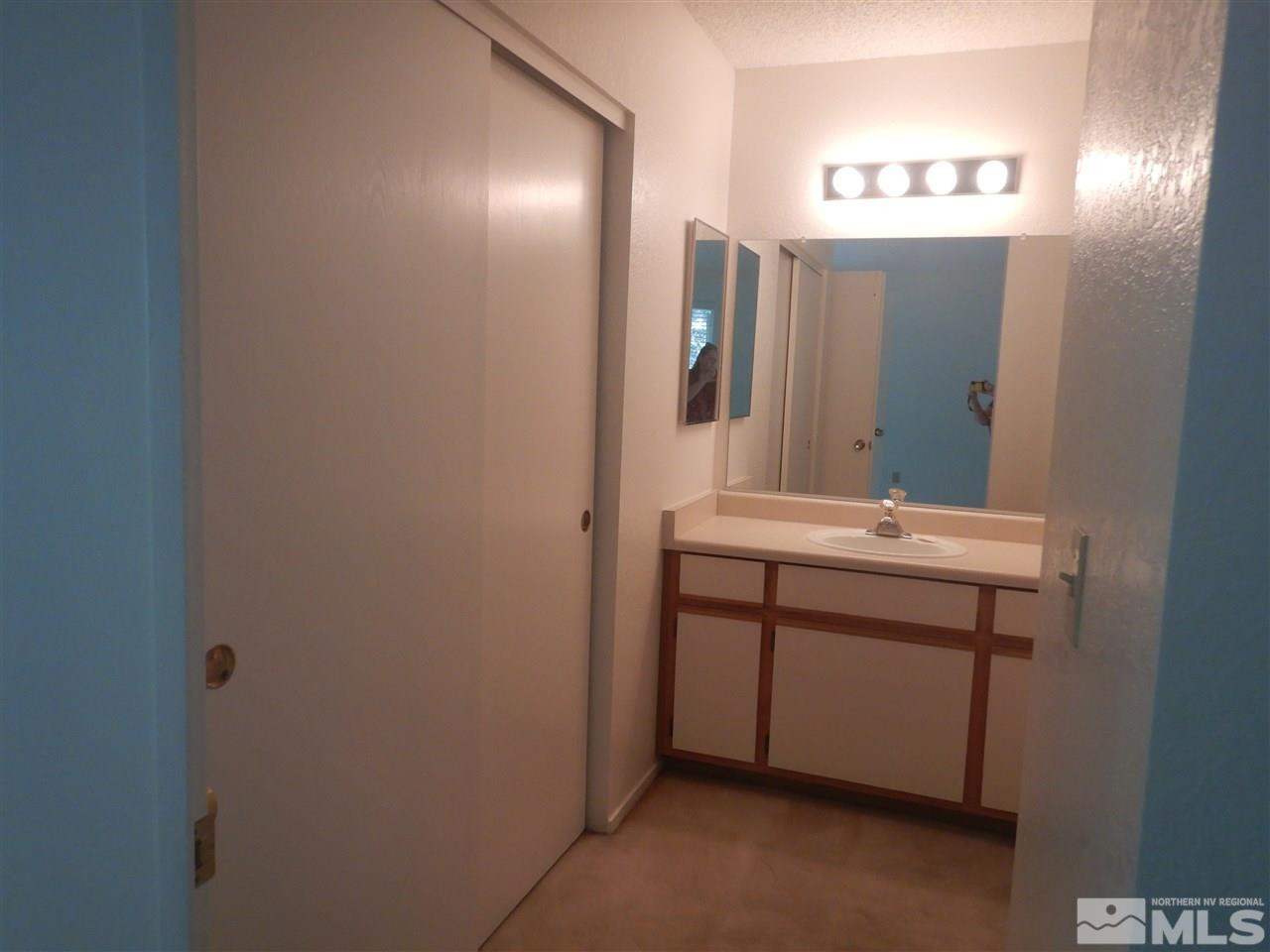 4329 Leeward Lane Reno, NV 89502 - Photo 7 of 14 Photo 7