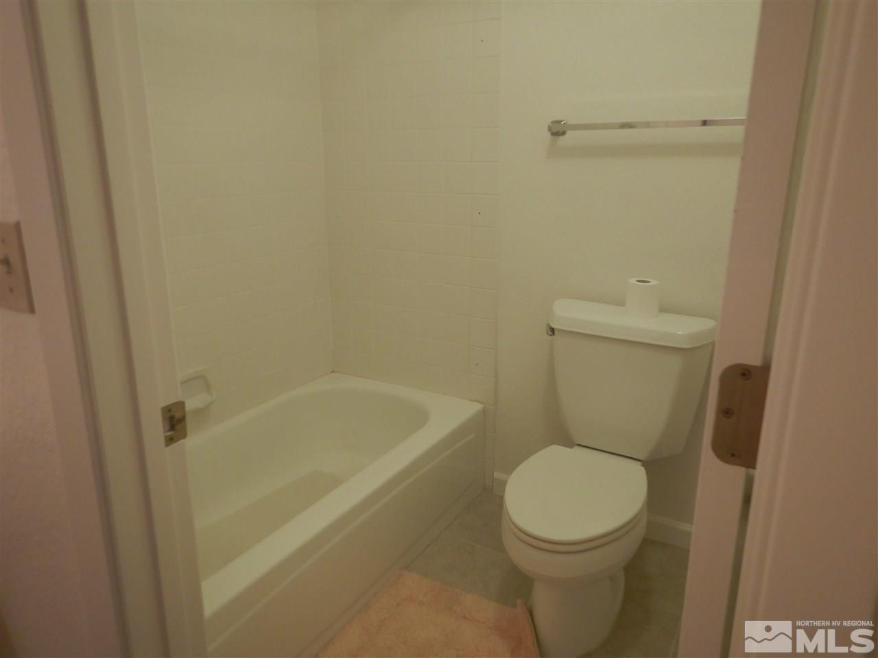 4329 Leeward Lane Reno, NV 89502 - Photo 8 of 14 Photo 8