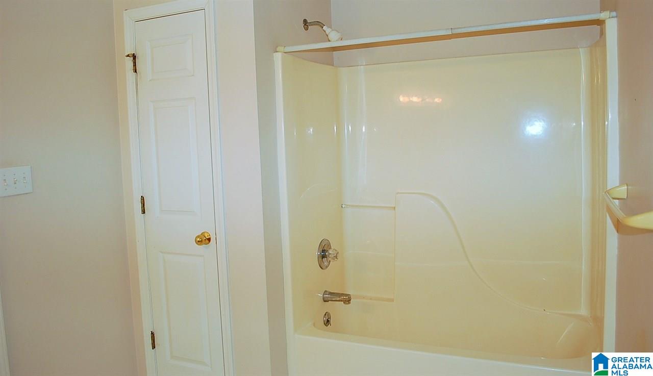 2140 Corner Road Warrior, AL 35180 - Photo 20 of 29