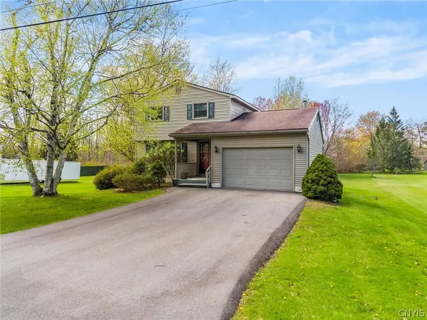 $315,000 | 9529 Sotherden Road, Brewerton, NY 13029