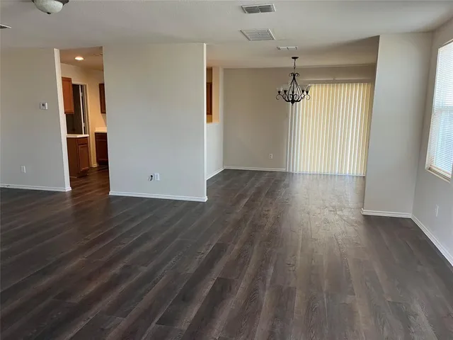 $2,100 | 10548 Flagstaff Run, Fort Worth, TX 76140