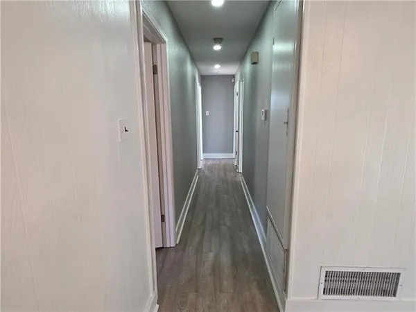 $2,200 | 2108 South Glencove Lane, Terrytown, LA 70056