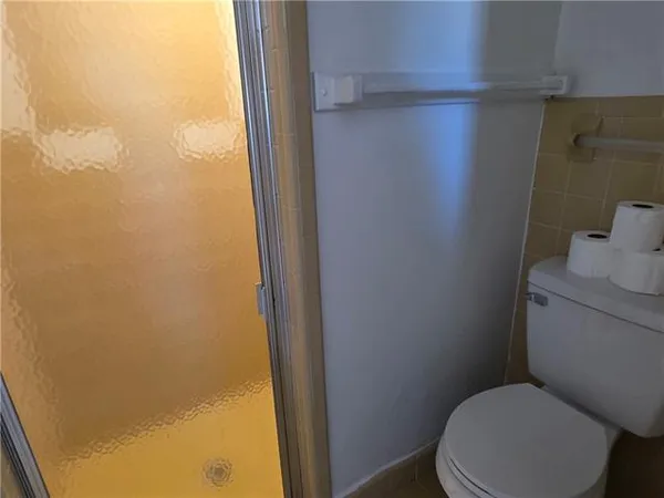 $2,200 | 2108 South Glencove Lane, Terrytown, LA 70056