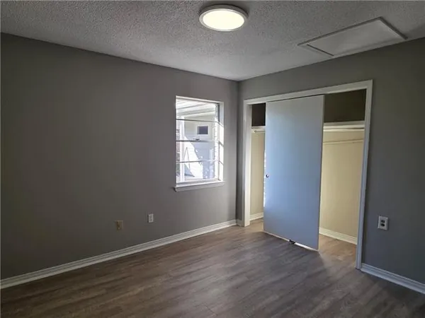 $2,200 | 2108 South Glencove Lane, Terrytown, LA 70056