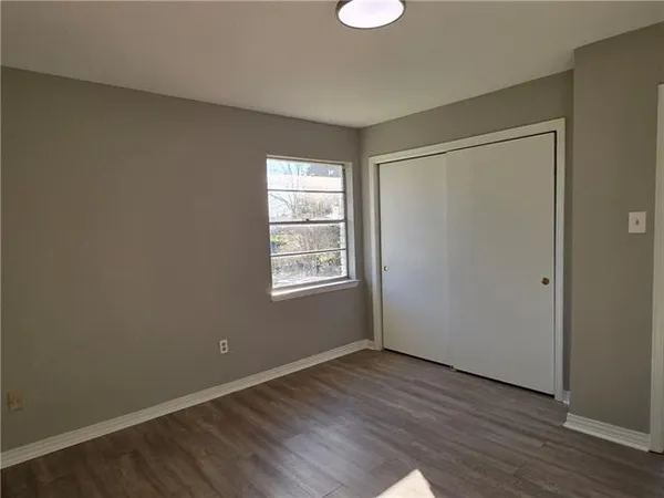 $2,200 | 2108 South Glencove Lane, Terrytown, LA 70056