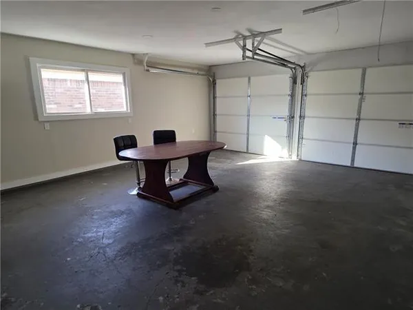 $2,200 | 2108 South Glencove Lane, Terrytown, LA 70056