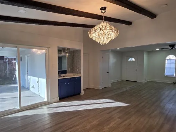 $2,200 | 2108 South Glencove Lane, Terrytown, LA 70056