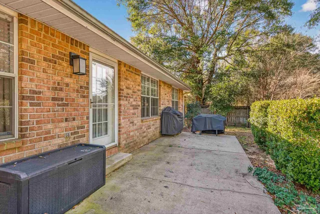 $320,000 | 6532 Eagle Crest Drive, Milton, FL 32570