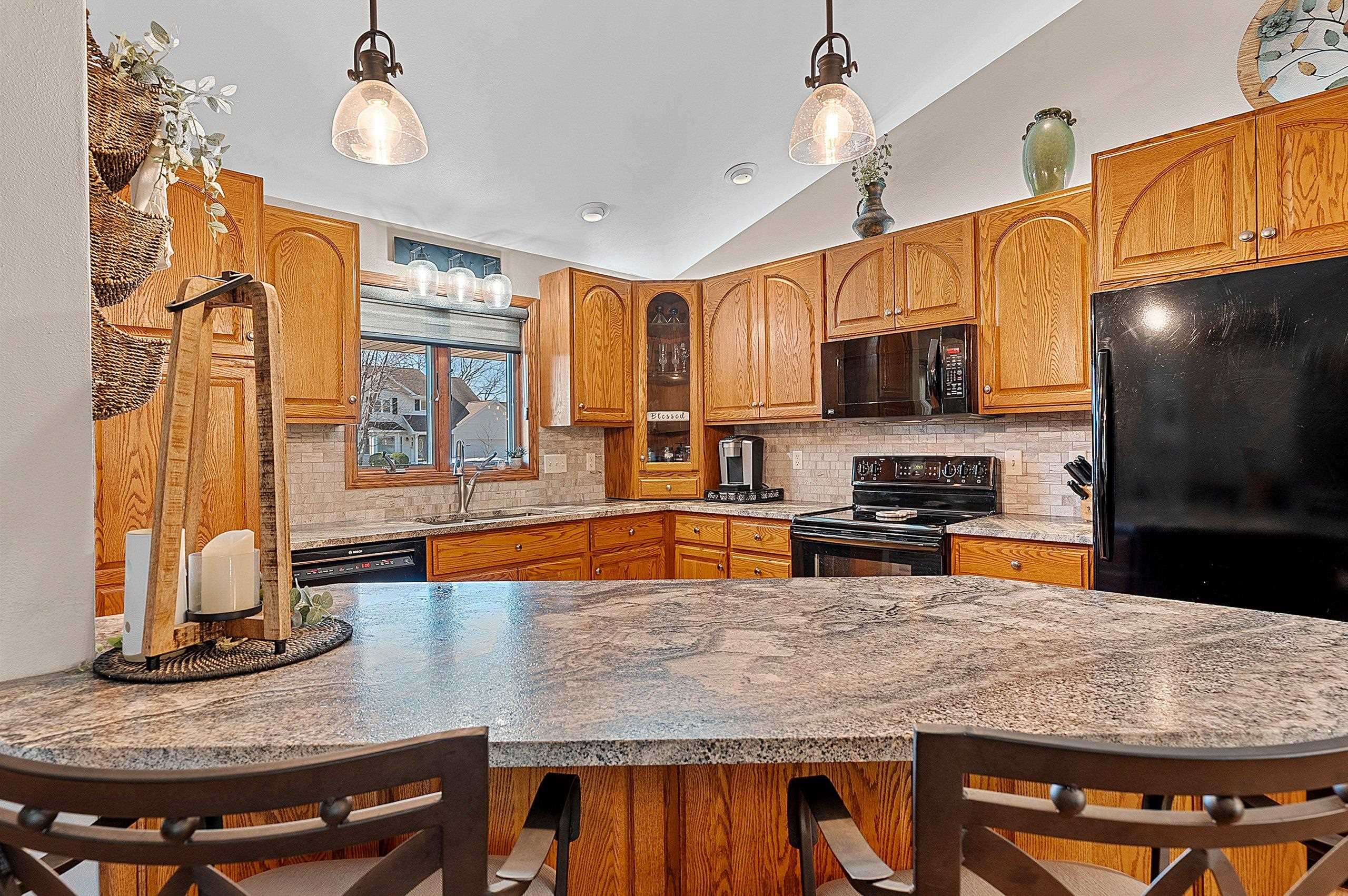 2776 Steamboat Springs Run Green Bay, WI 54313 - Photo 15 of 90
