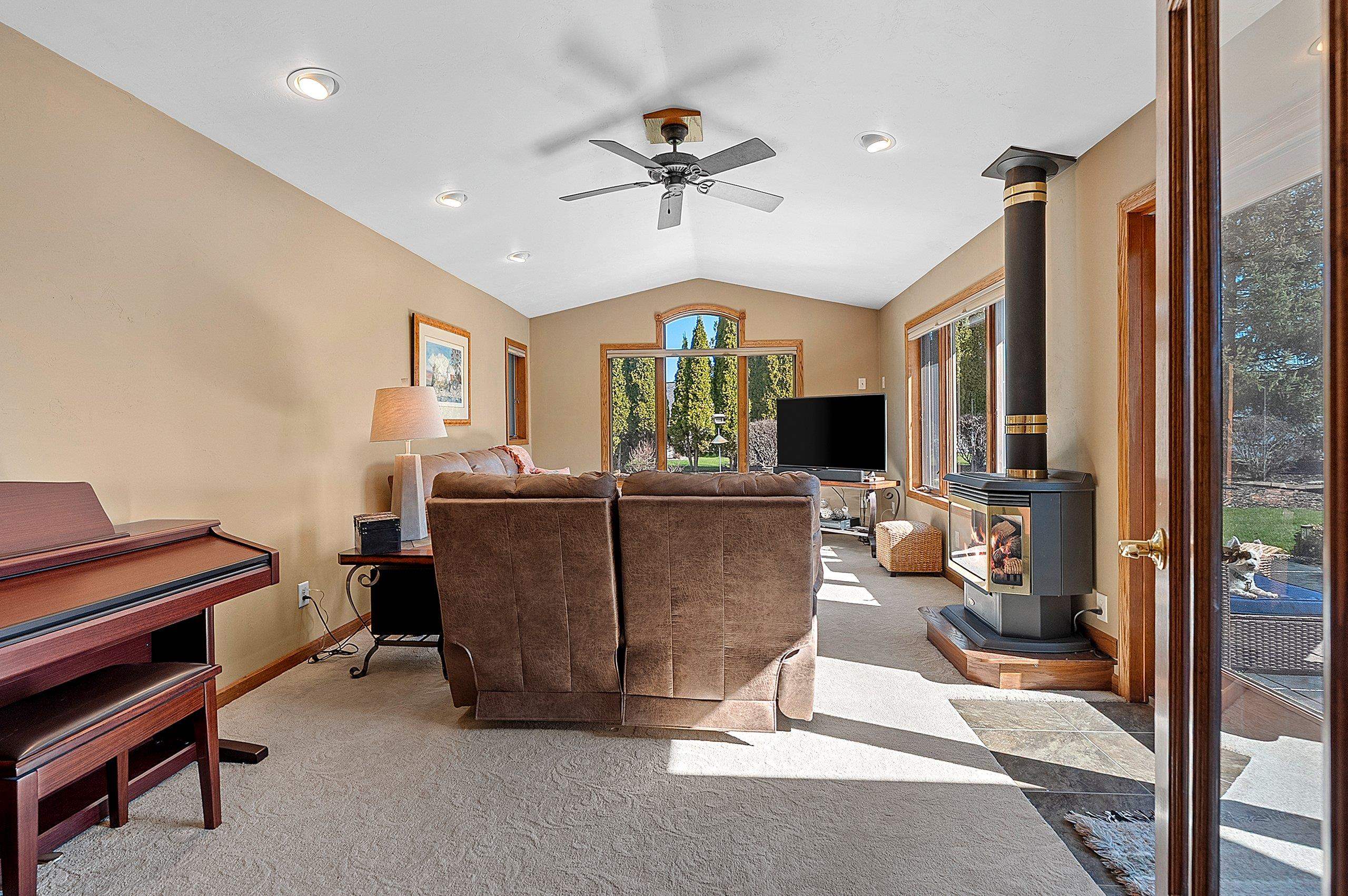 2776 Steamboat Springs Run Green Bay, WI 54313 - Photo 22 of 90