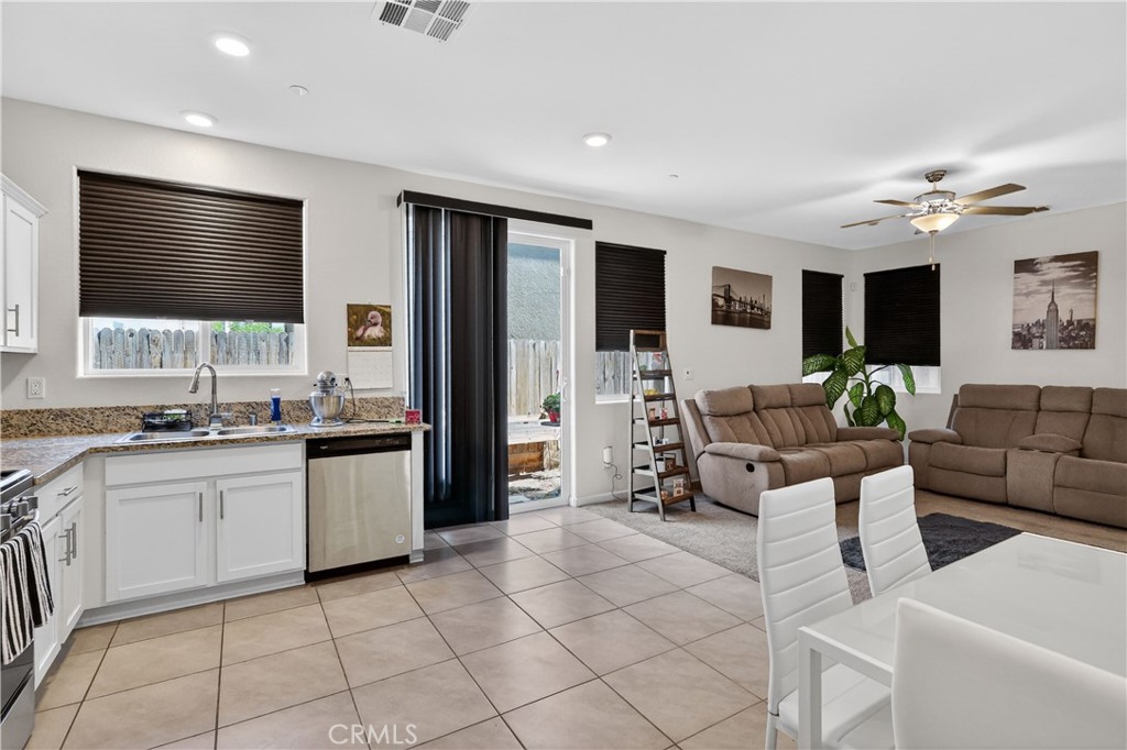 248 Shafer Avenue Merced, CA 95348 - Photo 12 of 35