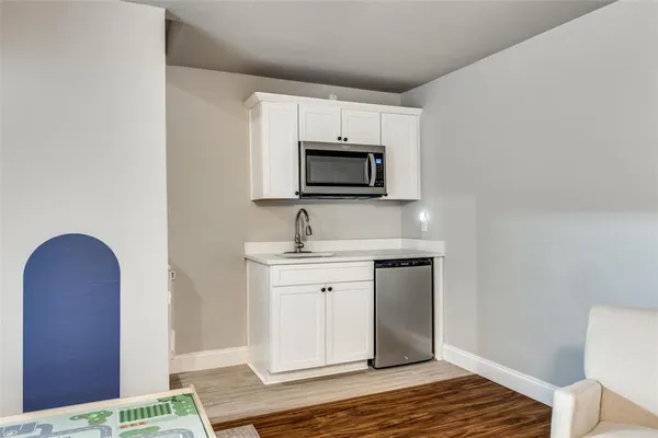 $299,000 | 2604 Custer Parkway, Unit B, Richardson, TX 75080