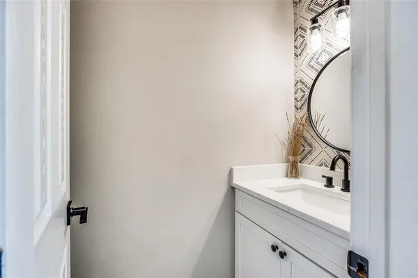 $299,000 | 2604 Custer Parkway, Unit B, Richardson, TX 75080