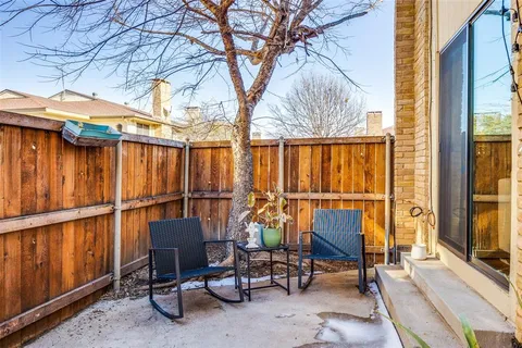 $307,500 | 2604 Custer Parkway, Unit B, Richardson, TX 75080