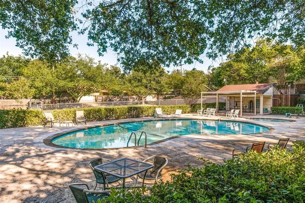 $299,000 | 2604 Custer Parkway, Unit B, Richardson, TX 75080