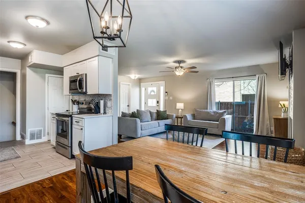 $299,000 | 2604 Custer Parkway, Unit B, Richardson, TX 75080