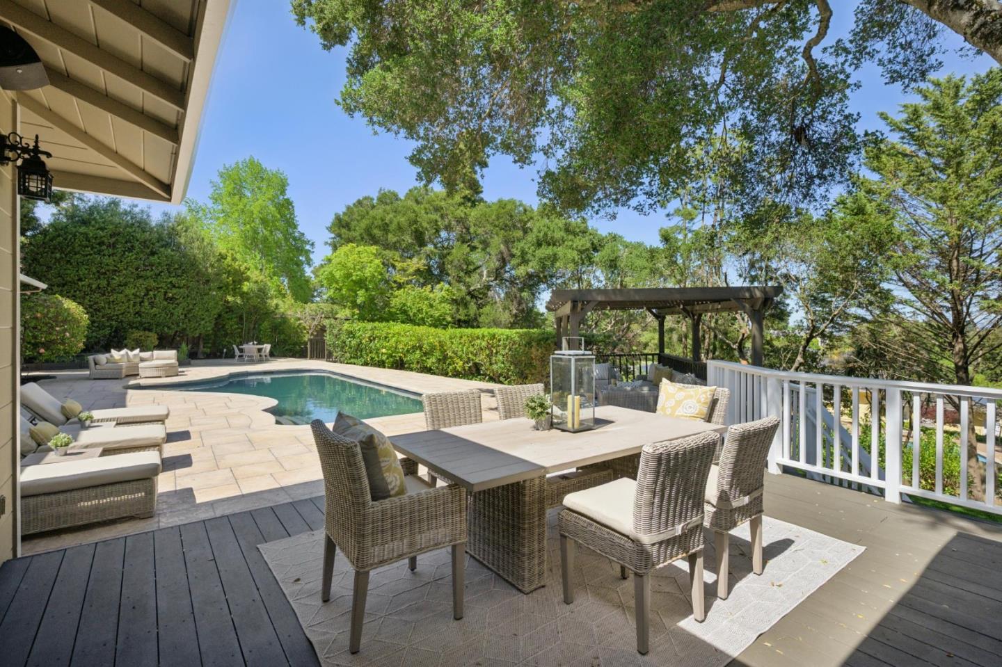 520 Darrell Road Hillsborough, CA 94010 - Photo 4 of 104