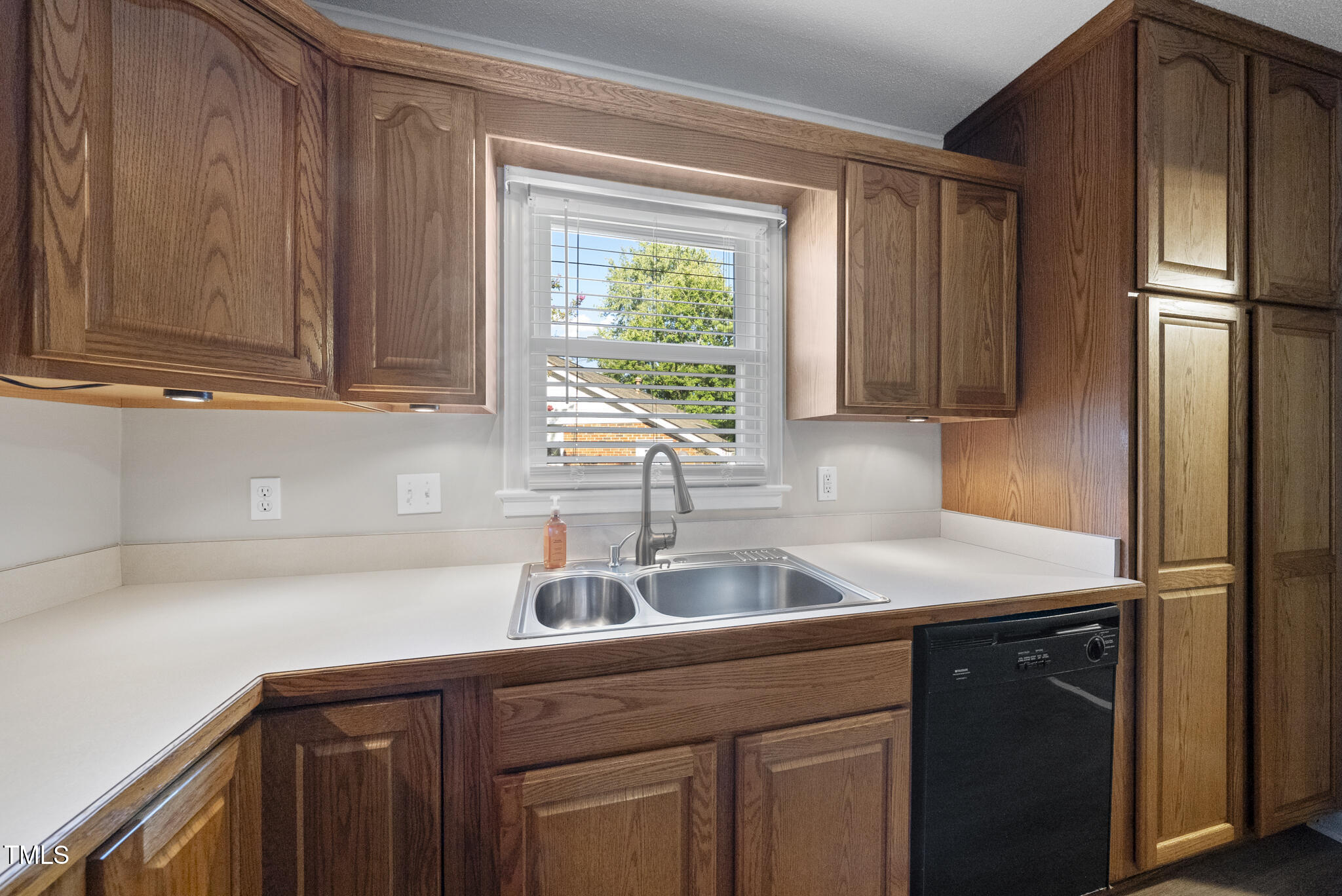 4500 Castlebar Drive Raleigh, NC 27604 - Photo 19 of 36 Kistchen
