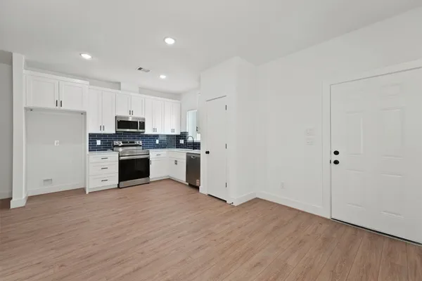 $1,600 | 407 Calloway Street, Unit A, Houston, TX 77029