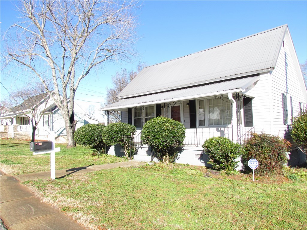 10 Fuller Street Pelzer, SC 29669 - Photo 2 of 15
