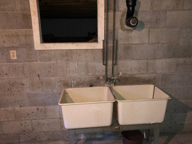 5702 Hall Road Muskegon, MI 49442 - Photo 16 of 22 IMG_4257