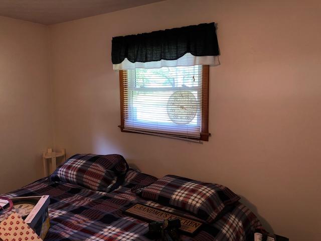 5702 Hall Road Muskegon, MI 49442 - Photo 9 of 22 IMG_4244