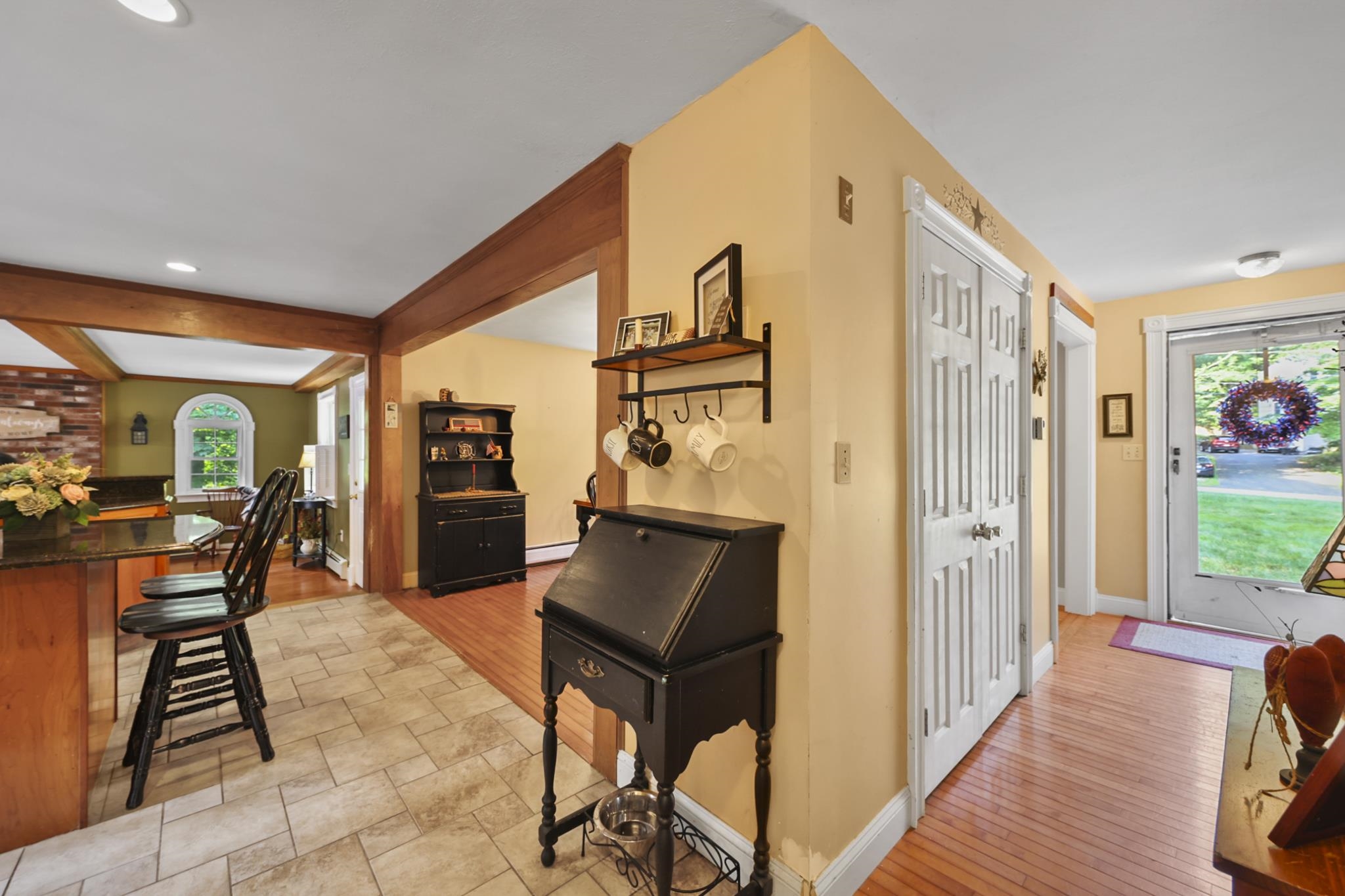 12 Gaita Drive Derry, NH 03038 - Photo 2 of 39