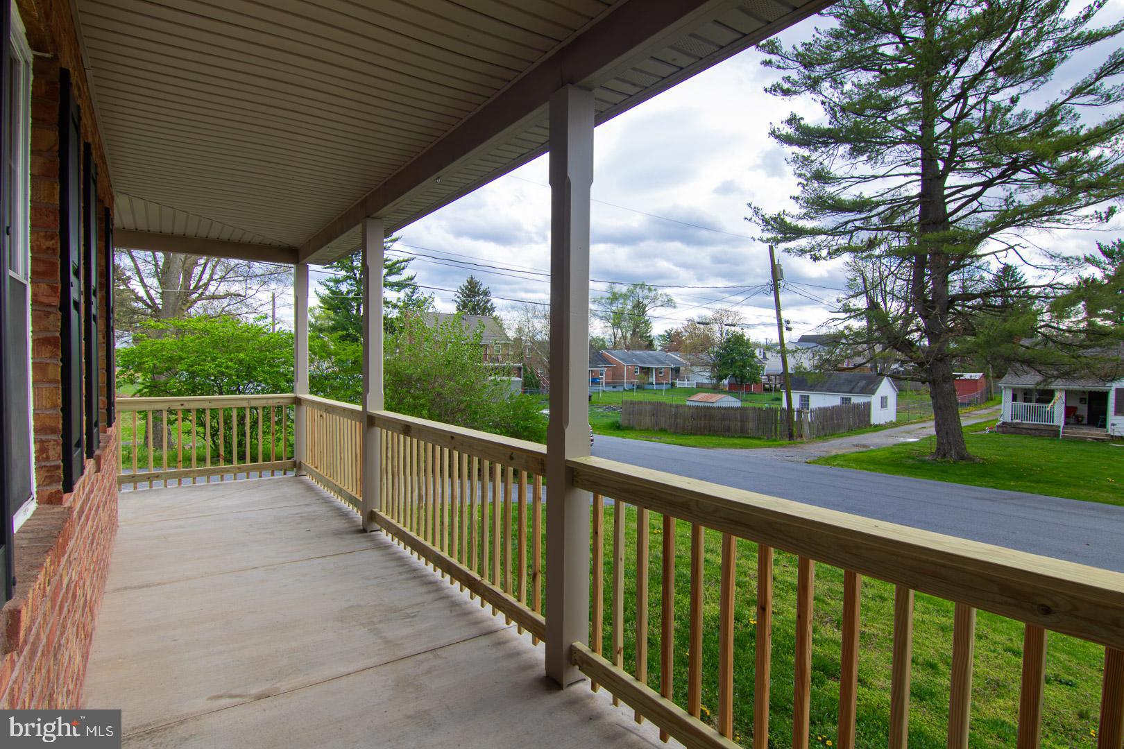 916 Harwood Road Hagerstown, MD 21740 - Photo 11 of 27