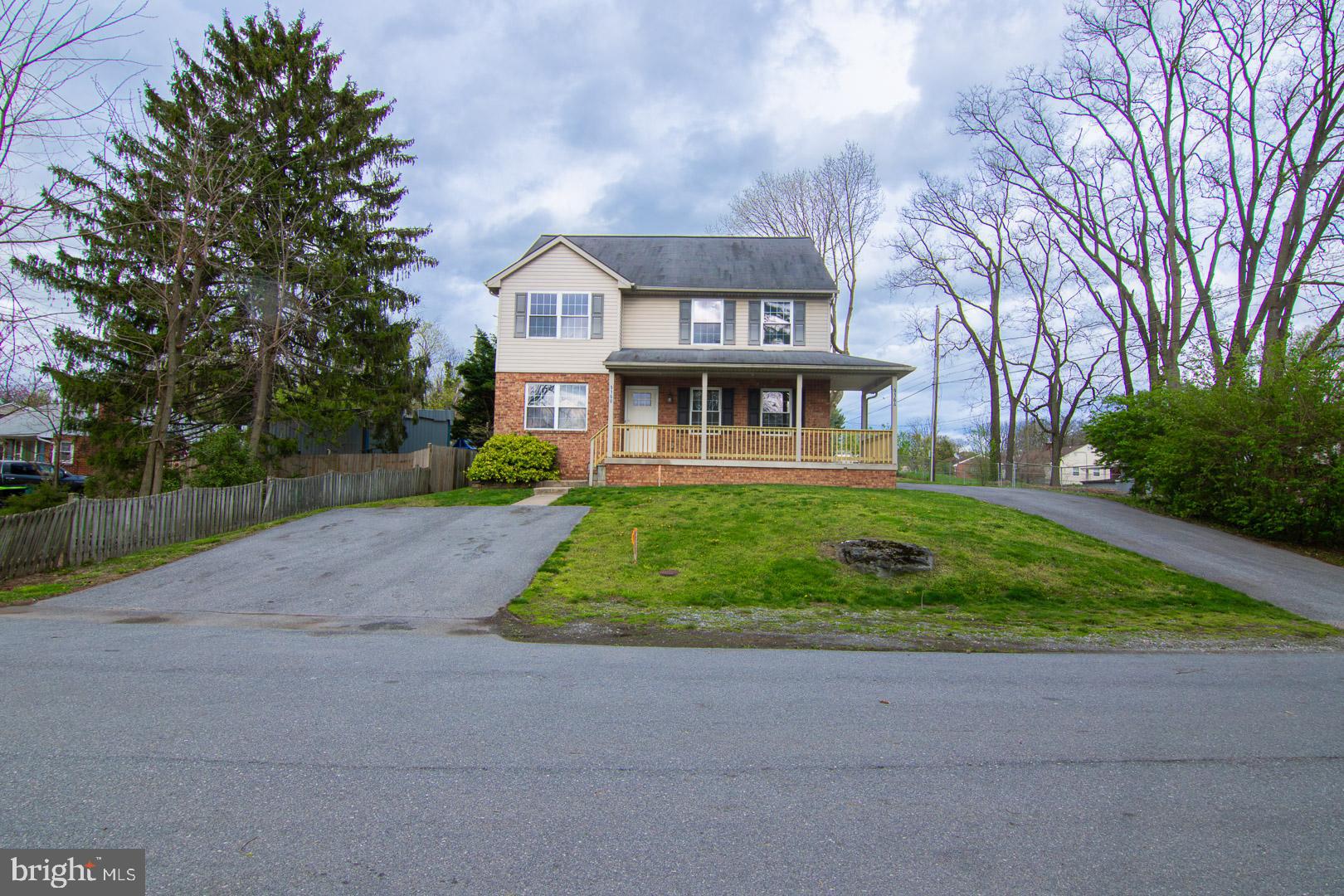 916 Harwood Road Hagerstown, MD 21740 - Photo 2 of 27