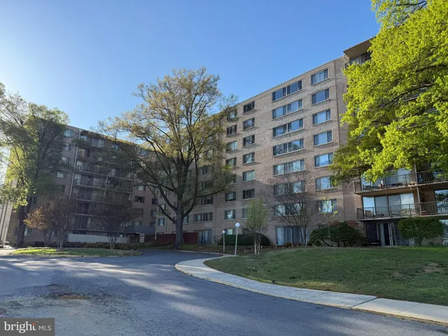 $1,599 | 4410 Oglethorpe Street, Unit 703, Hyattsville, MD 20781