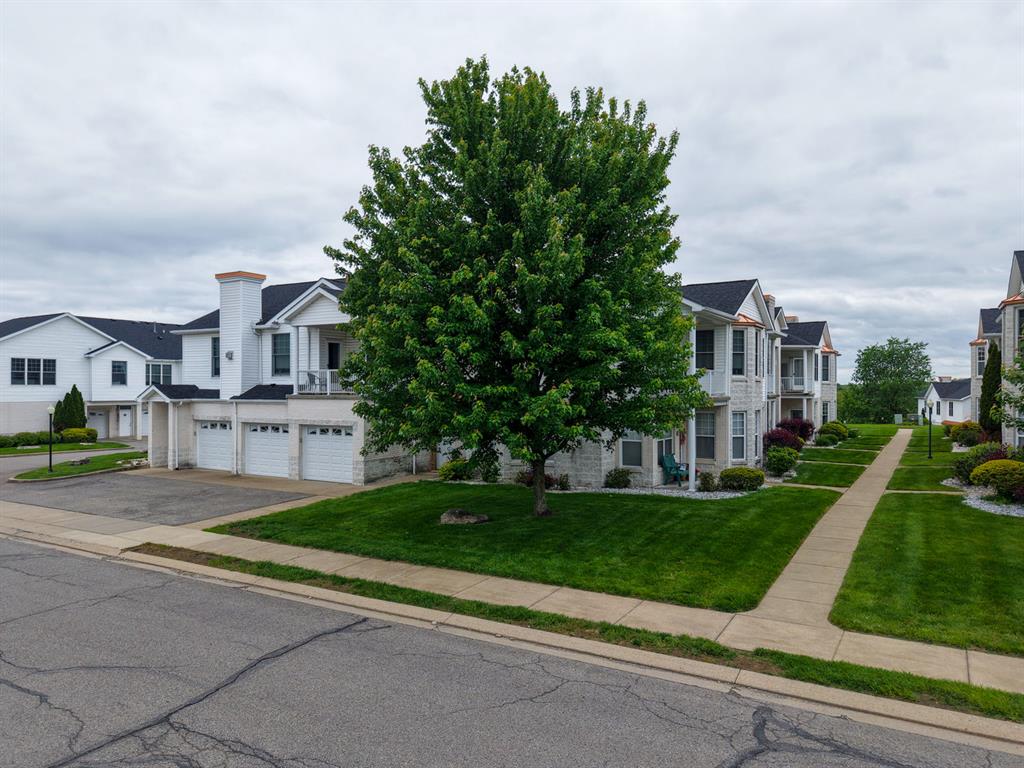227 Adams Pointe Boulevard, Unit 3 Mars, PA 16046 - Photo 22 of 43