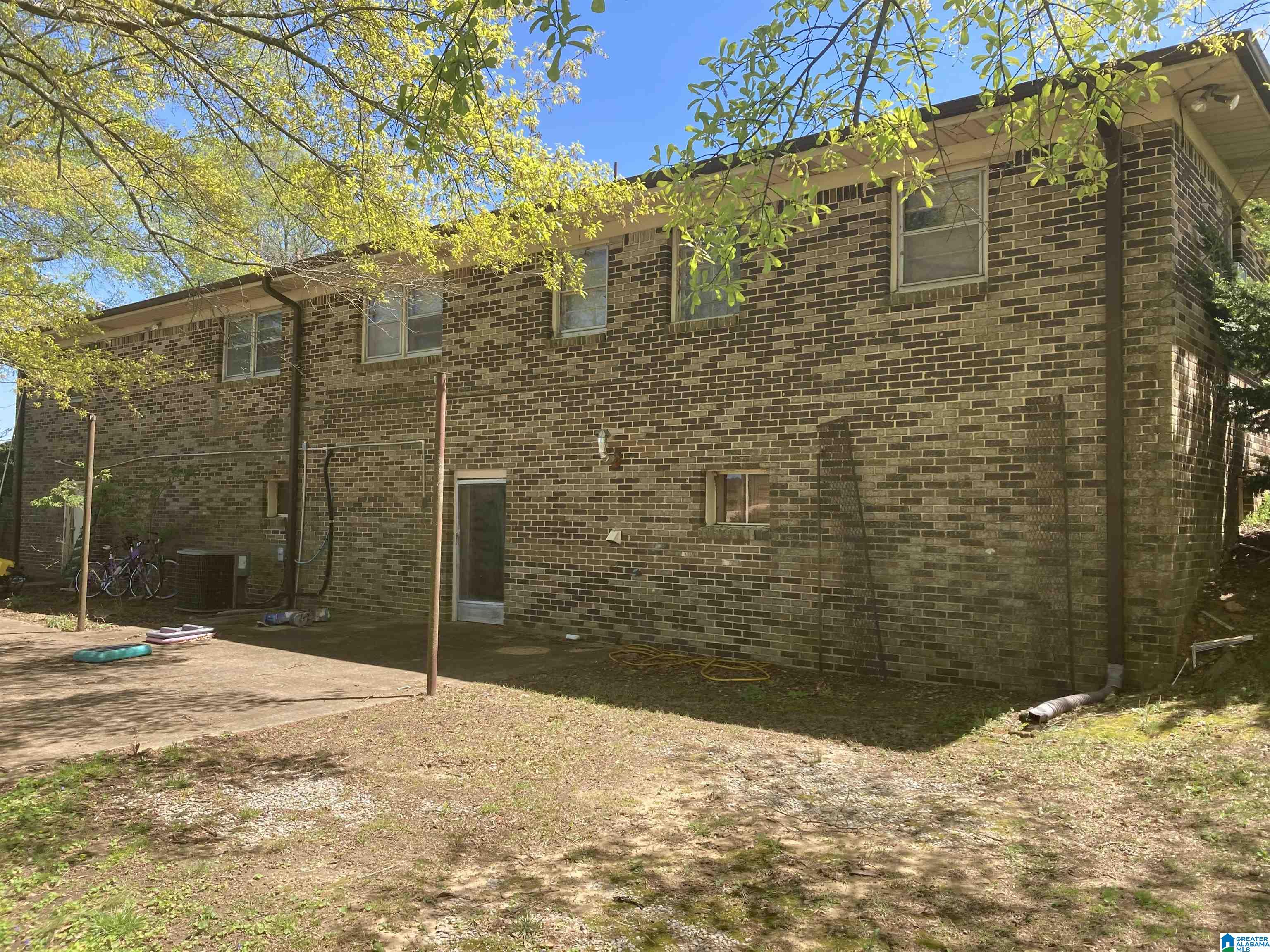 3521 County Road 12 Oneonta, AL 35121 - Photo 2 of 17