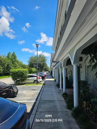 $2,500 | 1153 Colonial Palms Way, Palm Springs, FL 33406