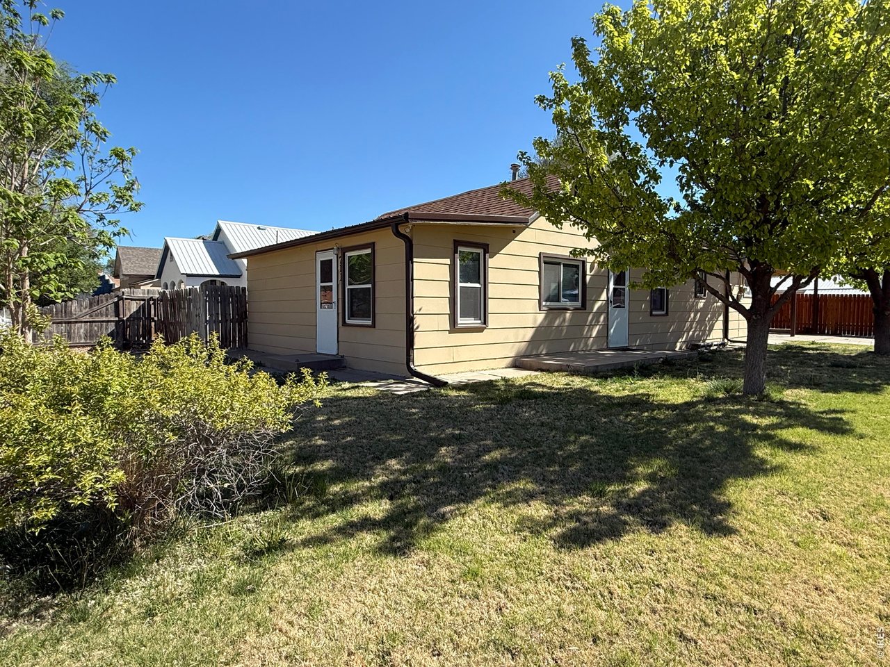 a front view of house with yard