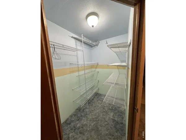 a view of empty room with window