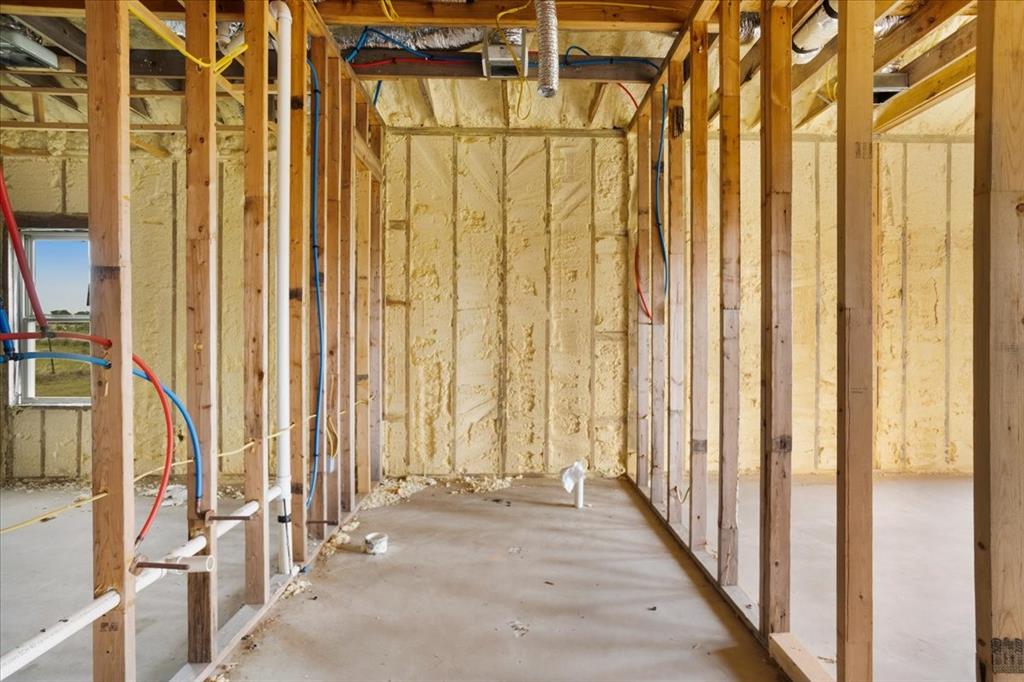 2463 County Road Bonham, TX 75418 - Photo 11 of 29 a view of a bathroom with shower and tub