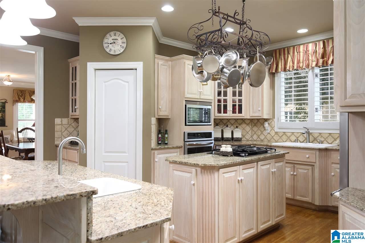 1700 Quail Ridge Drive Gardendale, AL 35071 - Photo 14 of 41
