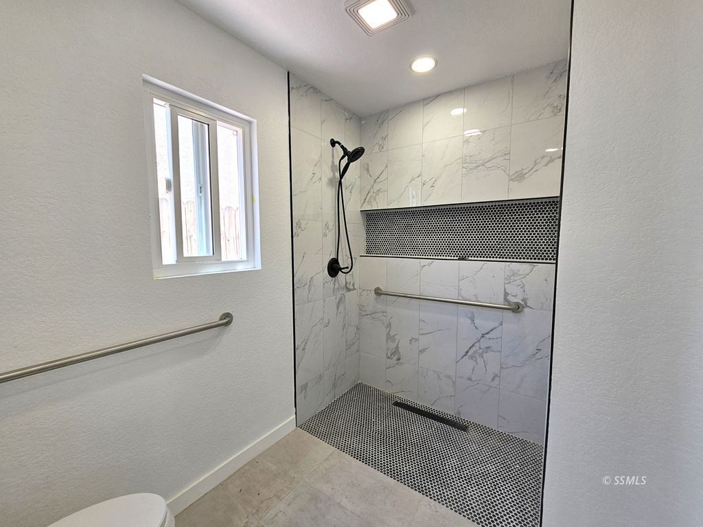 413 Veada Avenue Ridgecrest, CA 93555 - Photo 12 of 20