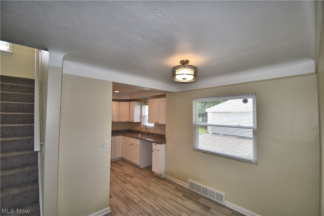 3766 Wallingford Road South Euclid, OH 44121 - Photo 6 of 14