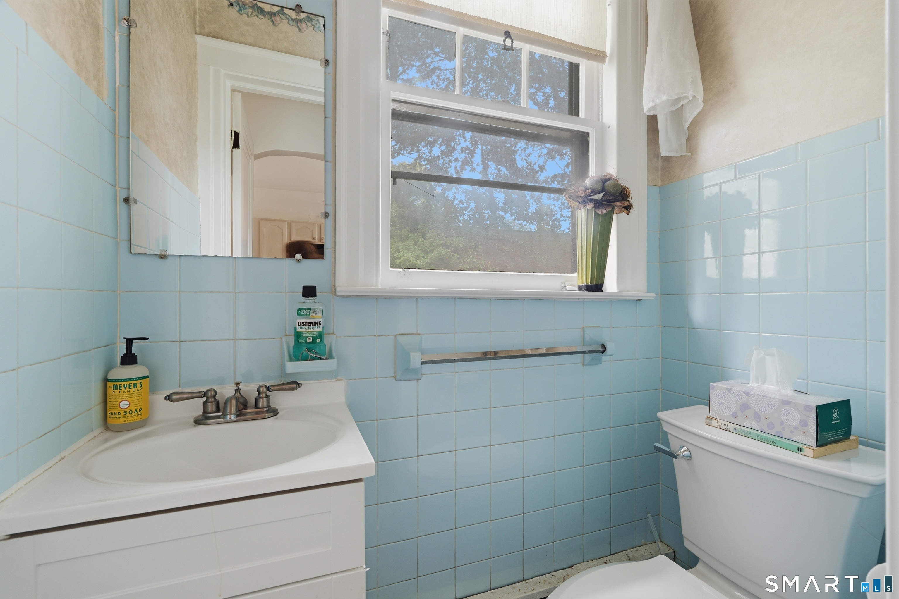 114 Colony Road New Haven, CT 06511 - Photo 12 of 39