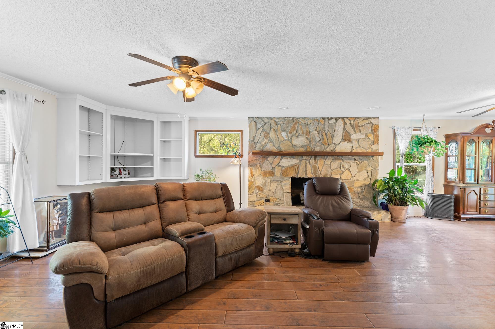 406 Rowland Road Anderson, SC 29625 - Photo 3 of 36 Gallery Image 3