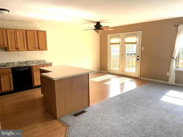 $2,400 | 910 Vine Street, Perkasie, PA 18944