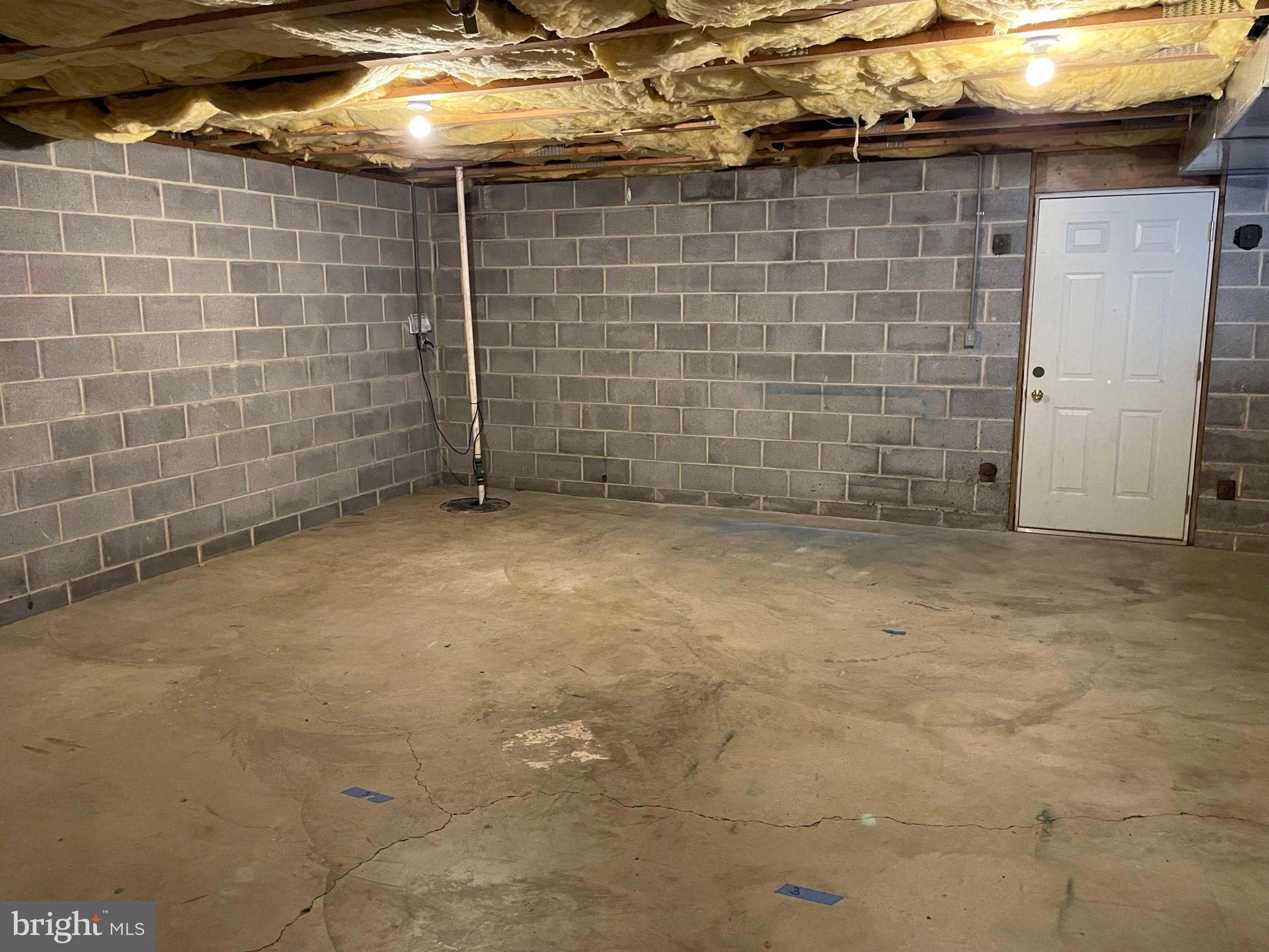 910 Vine Street Perkasie, PA 18944 - Photo 34 of 34 a view of empty room