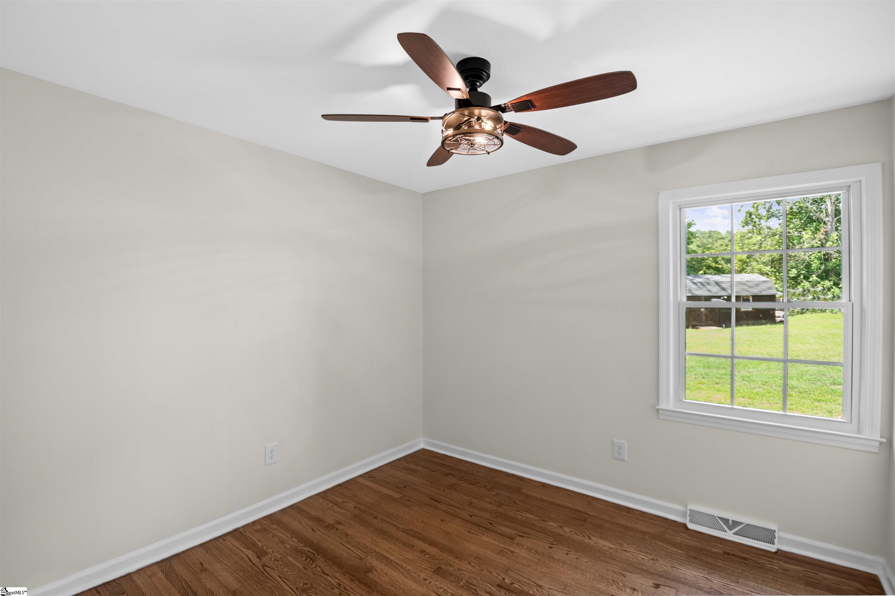 303 Robinall Drive Easley, SC 29642 - Photo 26 of 43